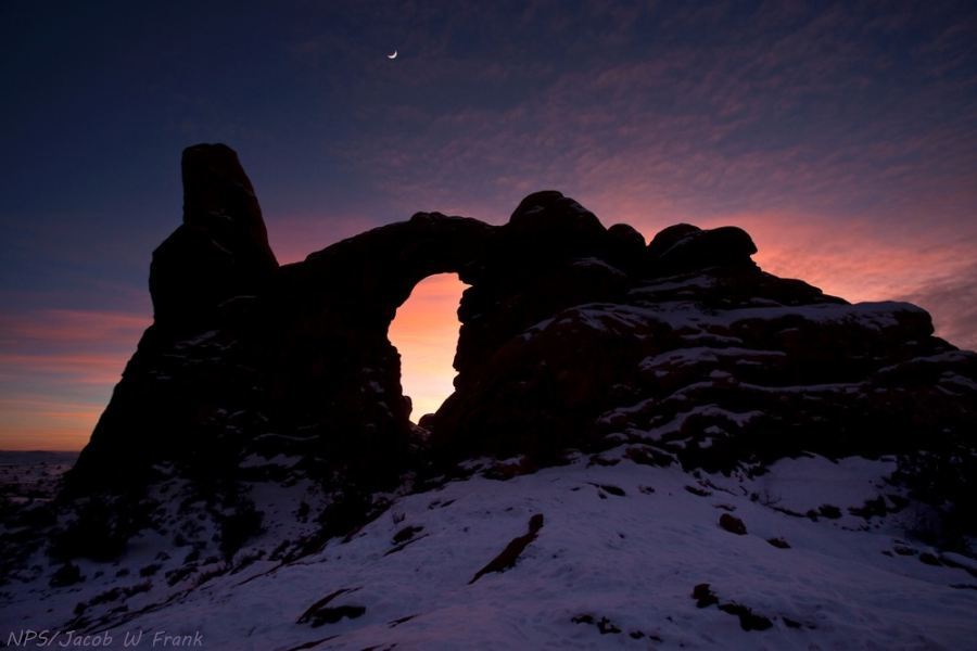Crescent Moon over Turret Arch